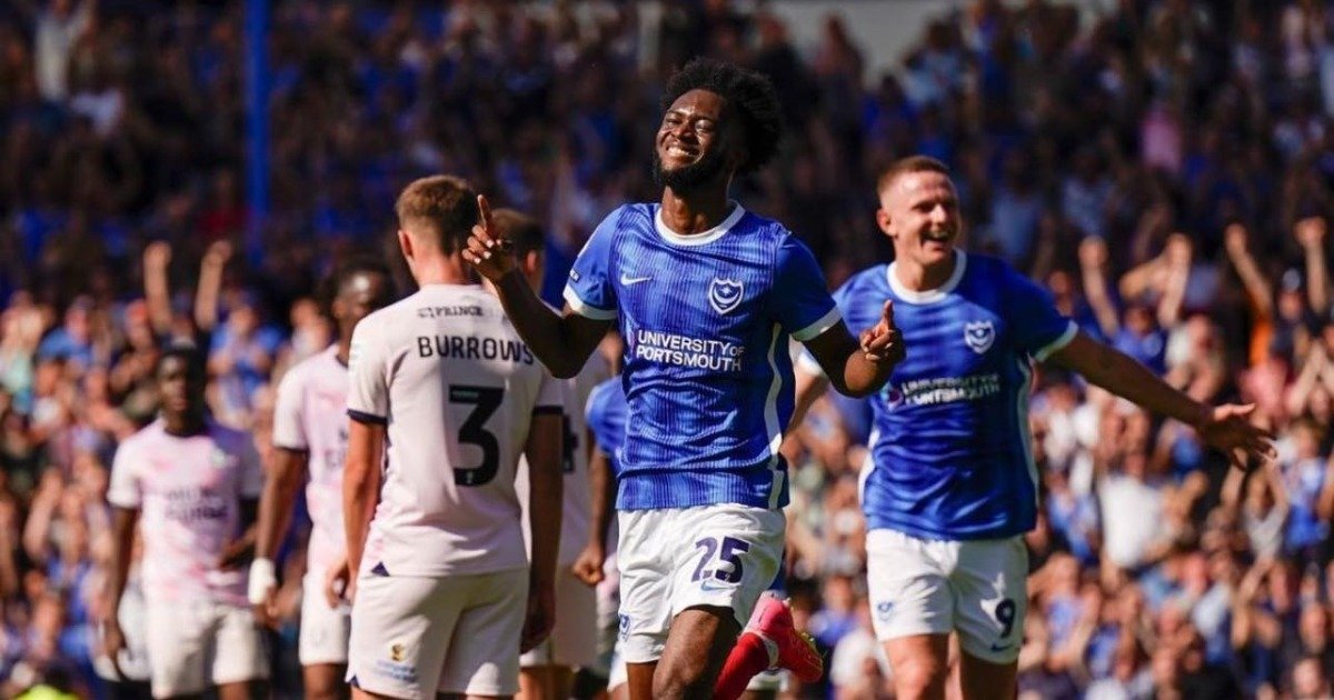 Abu Kamara brace helps Inform Portsmouth defeat Shrewsbury Town