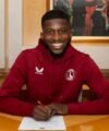 Charlton Athletic striker Daniel Kanu pens new long-term contract