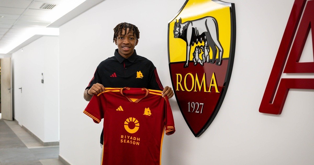 Roma sign young prospect Buba Sangaré from FC Levante