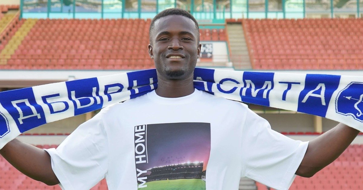 Defender Abdul Jarjue Kabia has signed with Belarusian top-flight team Dynamo Brest until the end of 2025.