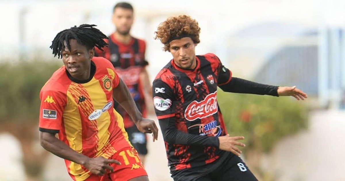Nigerian midfielder Onuche Ogbelu pens new Espérance deal