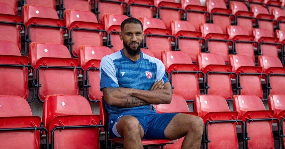 Defender Alie Sesay returns to England to pens Morecambe deal
