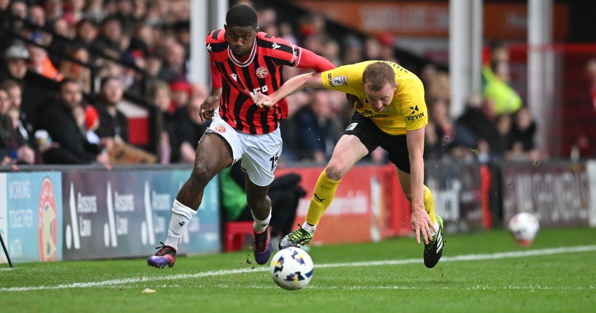 Striker Daniel Kanu nets in Walsall's defeat to Barrow