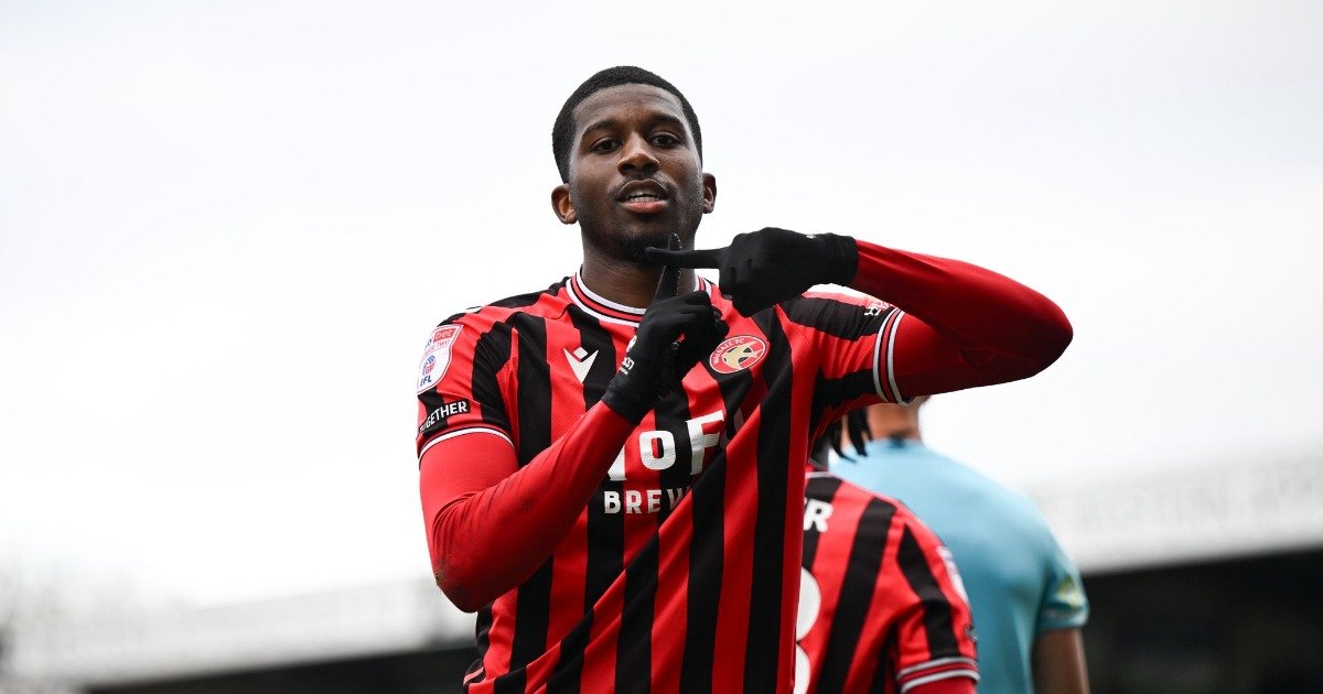 Striker Daniel Kanu scores as Walsall chase promotion