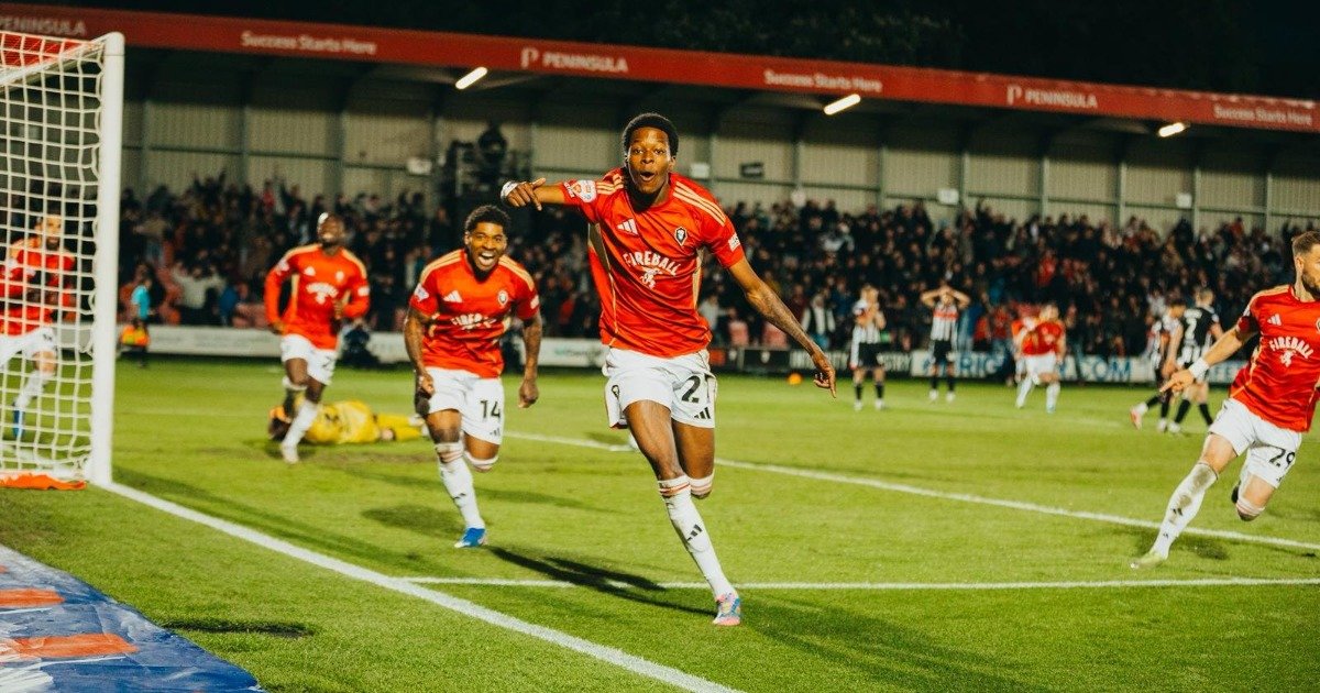 Sierra Leone’s Cesay Fires Salford City to Wembley in Extra-Time Thriller