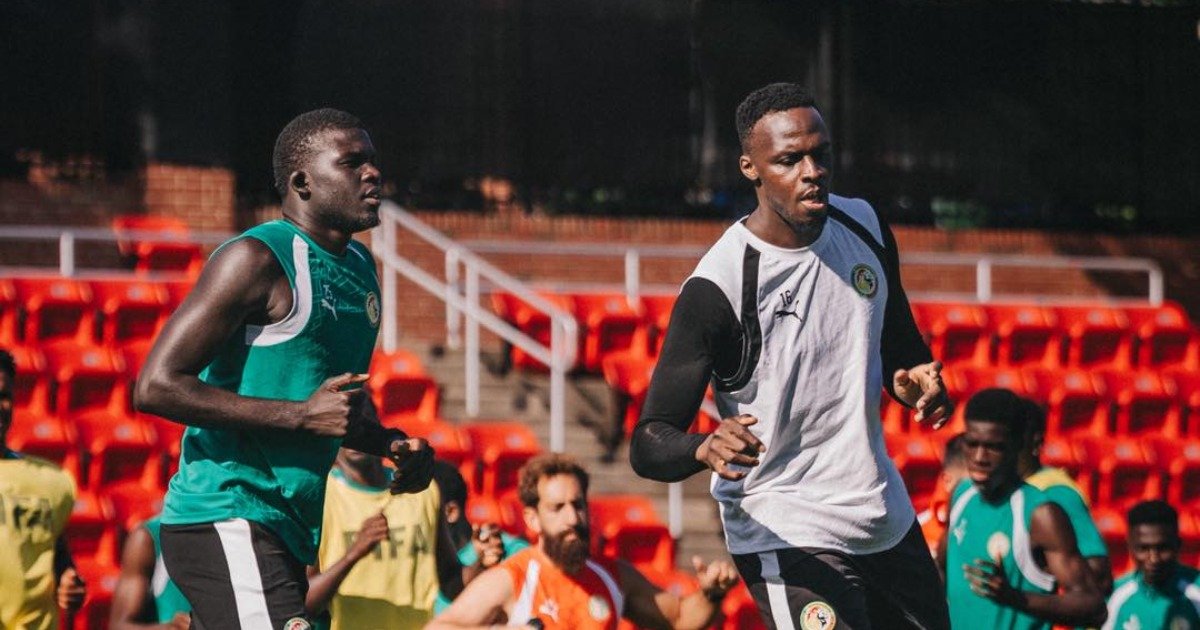 Senegal's goalkeeper, Edouard Mendy, has urged his teammates to demonstrate their abilities as they kick off their 2026 FIFA World Cup journey against France on June 16th at MetLife Stadium in New Jersey