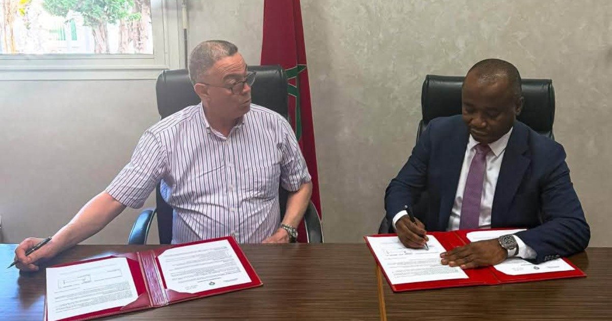 Partnership Agreement between SLFA and FRMF for Football Development signed