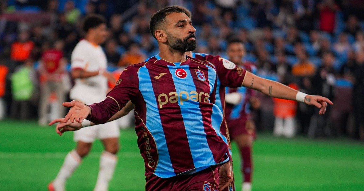 Mohamed Salah Stars with Hat Trick Against Trabzonspor